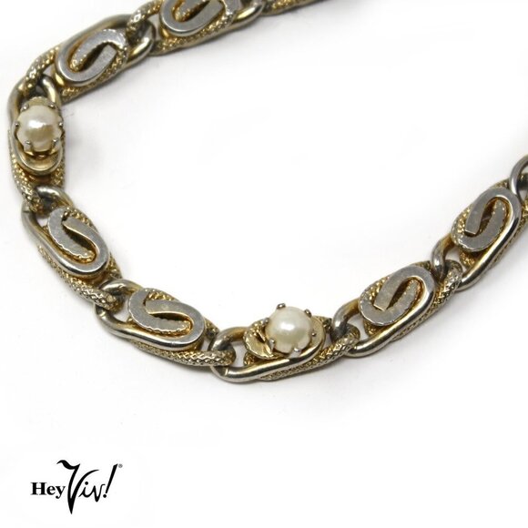 Vintage Gold Tone Metal Loop Bracelet w Prong Set Faux Pearls - 7" - Hey Viv - Picture 3 of 5